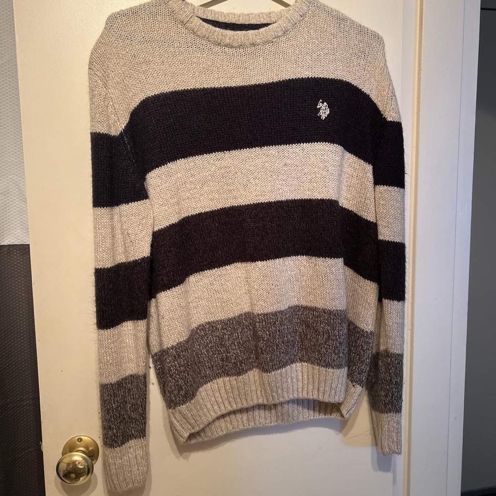 Men’s Knit Sweater